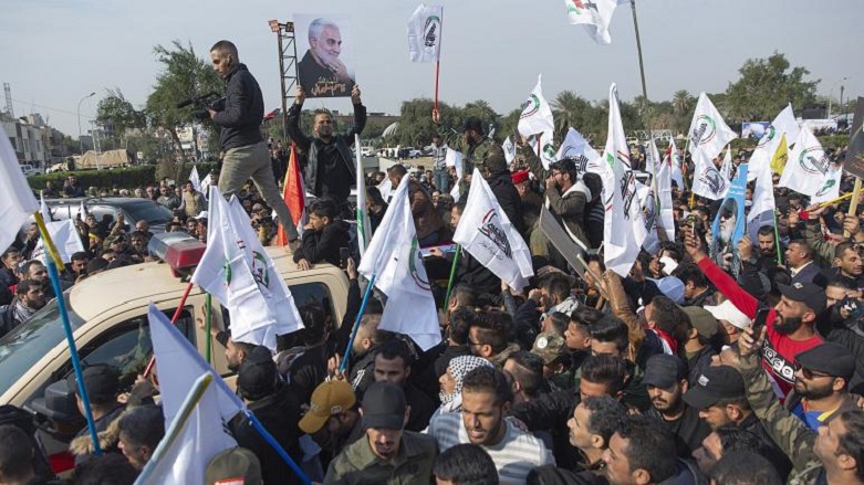 Protestocular Haşdi Şabi’nin karargahını ateşe verdi